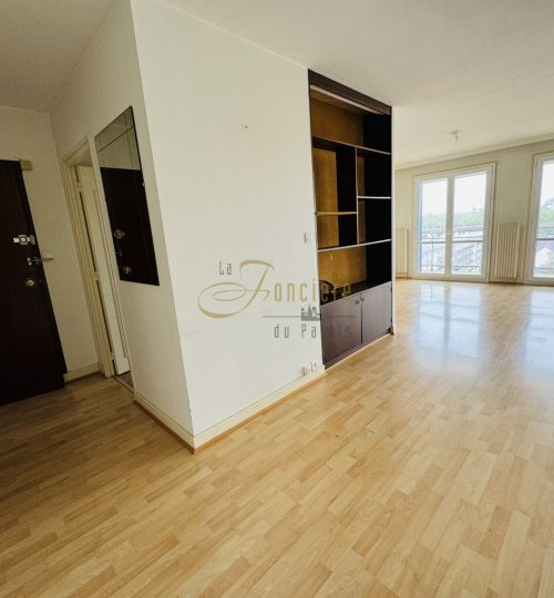 Appartement T3, 90m2 dans résidence sécurisée avec ascenseur et garage privatif