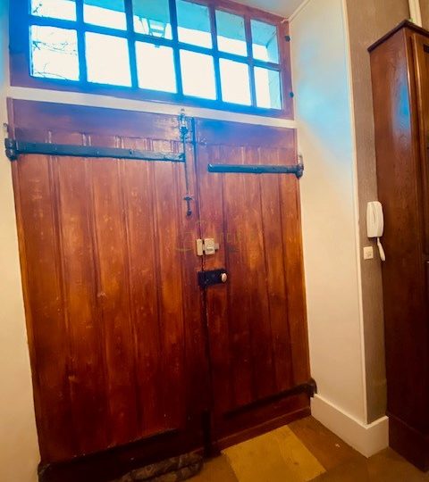 Maison de Maitre à deux pas de la Cathédrale avec très beau jardin