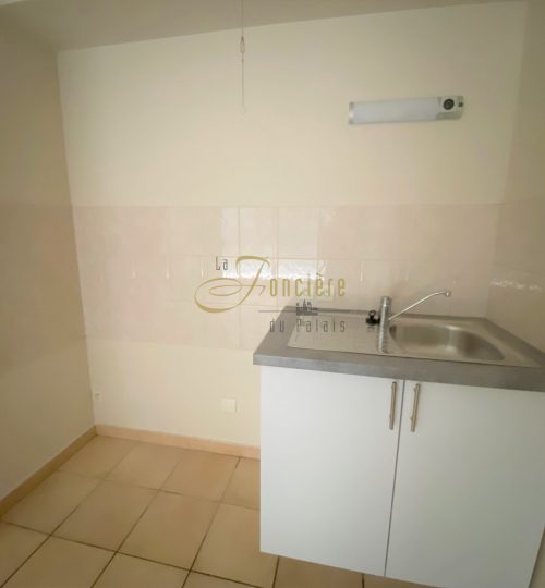 Appartement T2 avec parking et terrasse exposé est