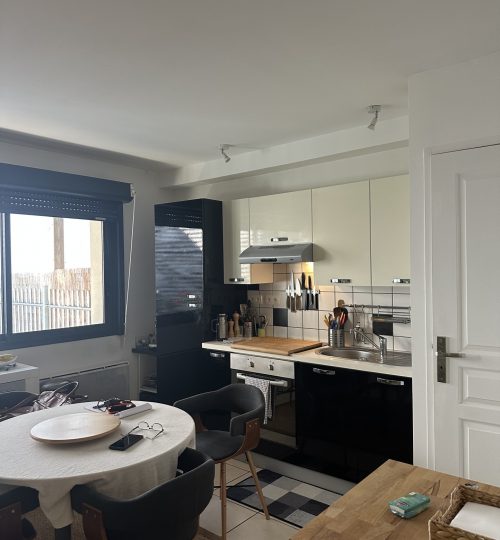 Exclusivité studio loué avec terrasse privative en coeur de centre-ville