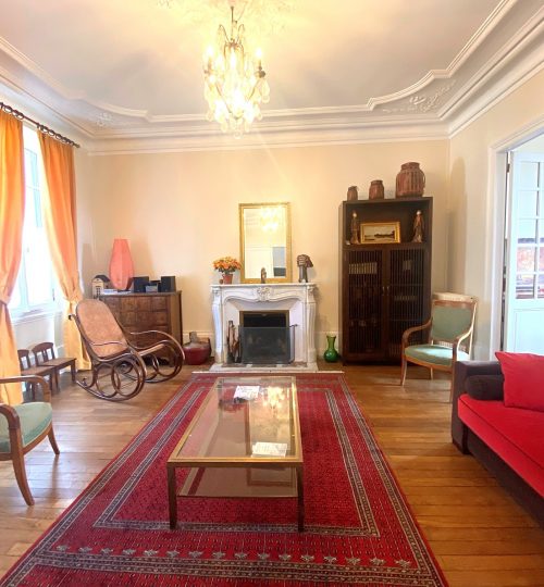 Maison charme de l’ancien année 1900 au pied de la Cathédrale