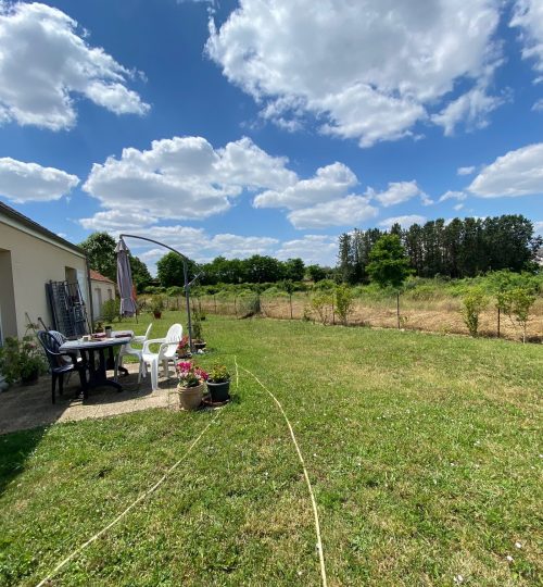 Bourges Maison de plain-pied avec garage et jardin idéal projet locatif ou 1er achat