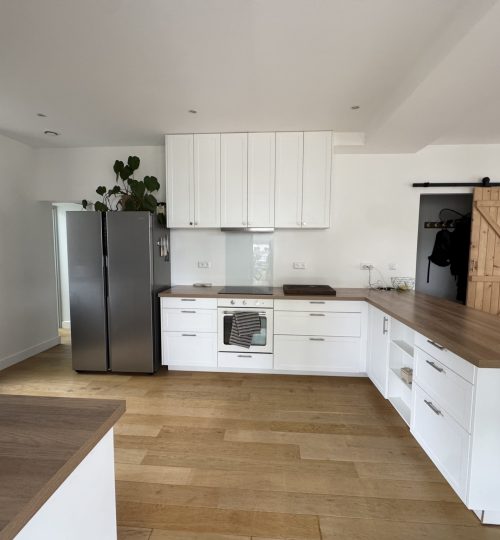 Maison année 30-40 entièrement rénovée idéal pour une résidence principale ou projet professionnel