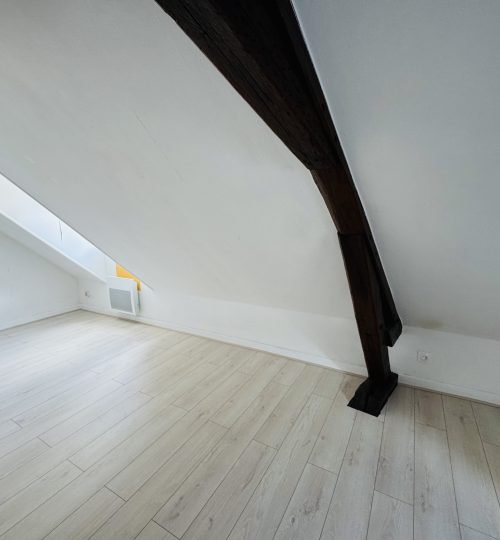 Appartement à rénover au pied de la cathédrale de Bourges