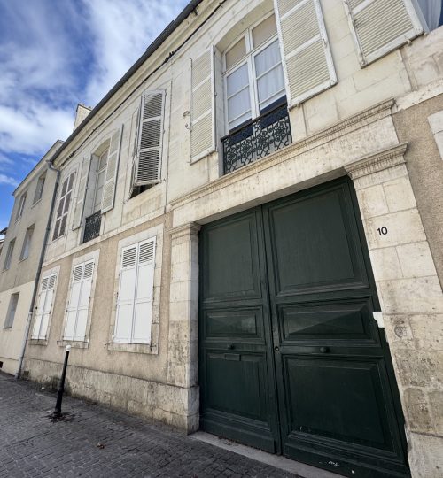 Appartement à rénover au pied de la cathédrale de Bourges