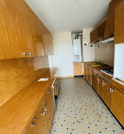 Appartement T3, 90m2 dans résidence sécurisée avec ascenseur et garage privatif