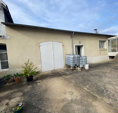 Maison de Maitre à deux pas de la Cathédrale idéal professionnel  ou division