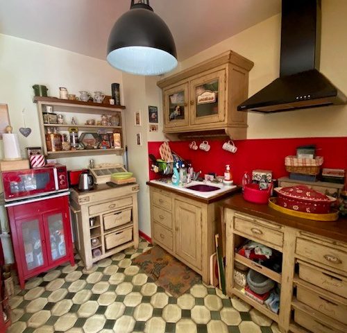 Appartement rue Charlet avec jardinet et garage privatif