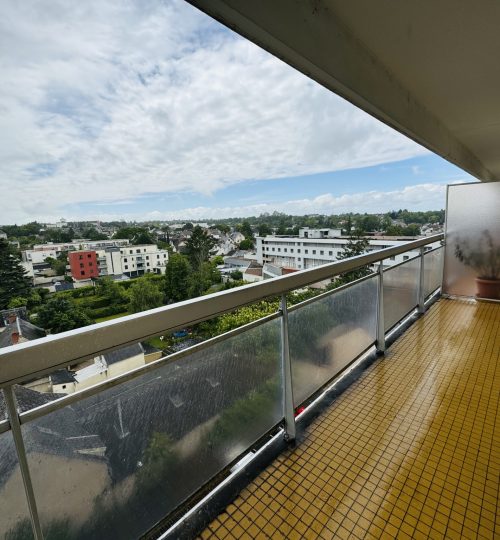 Appartement T3, 90m2 dans résidence sécurisée avec ascenseur et garage privatif