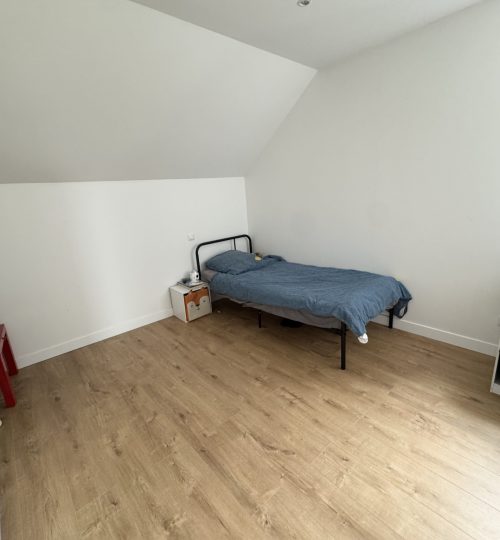 Maison année 30-40 entièrement rénovée idéal pour une résidence principale ou projet professionnel