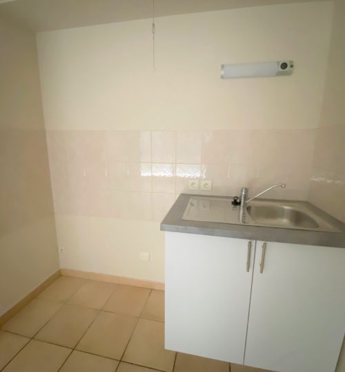 Appartement T2 avec parking et terrasse exposé est