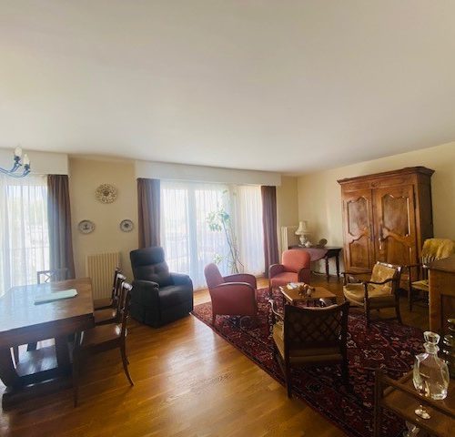 Exclusivité appartement résidence des Pres Fleuris face au jardin des Pres Fichaux