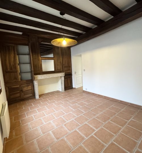 Exclusivité Appartement T2 rénové   Centre historique de Bourges