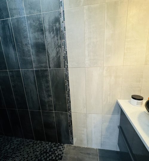 Exclusivité Très bel appartement, charme de l&rsquo;ancien rénové au pied de la cathédrale