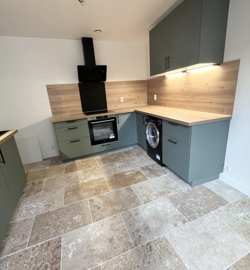 Appartement de charme au pied de la Cathédrale et de la place George Sand