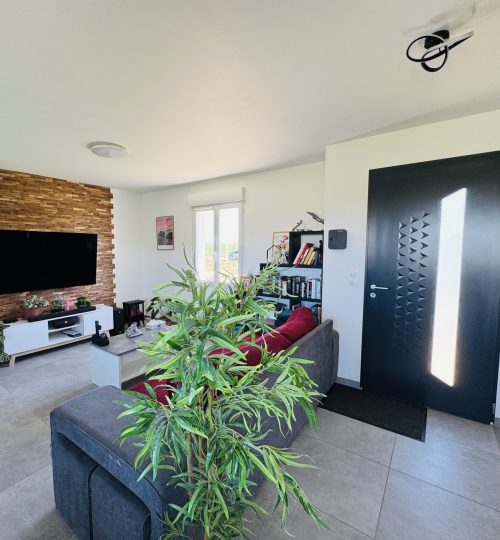 Exclusivité, Construction 2022   Maison de plain-pied à proximité immédiate  Bourges Avord  Rians