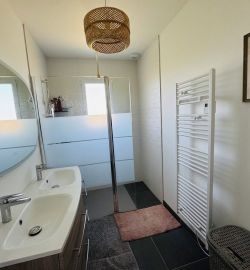 Exclusivité, Construction récente de 2022   Maison de plain-pied à proximité immédiate de la base d’Avord