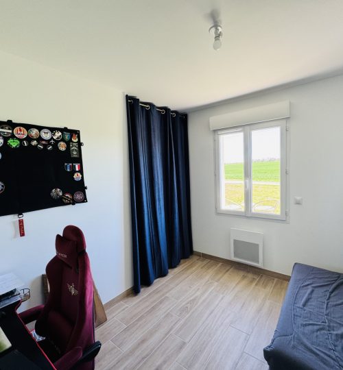 Exclusivité, Construction récente de 2022   Maison de plain-pied à proximité immédiate de la base d’Avord