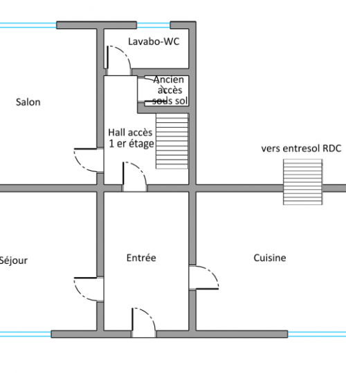 Maison de charme des années 30 au pied des marais de Bourges avec piscine chauffée et agréable jardin
