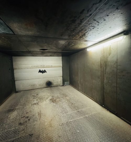 Parking couvert avec ascenseur Voiture au pied de la cathédrale