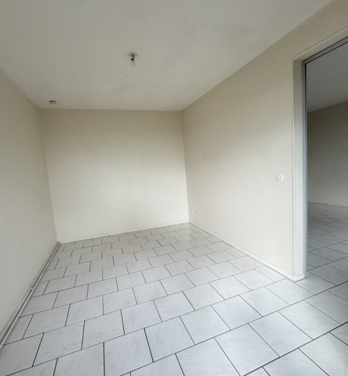 EXCLUSIVITÉ   Appartement lumineux proche gare avec ascenseur et stationnement