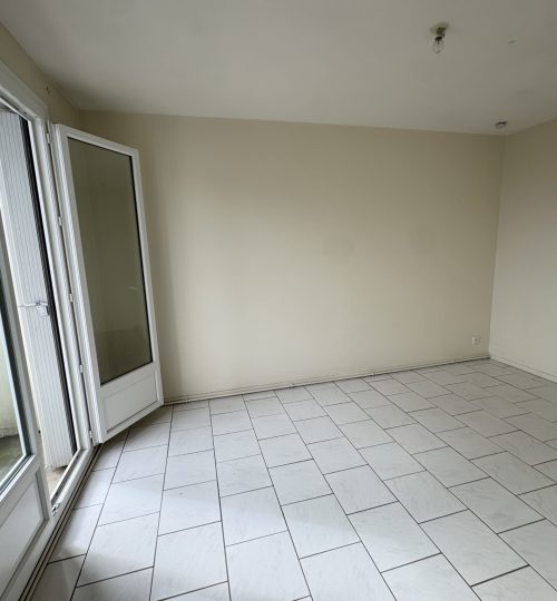 EXCLUSIVITÉ   Appartement lumineux proche gare avec ascenseur et stationnement