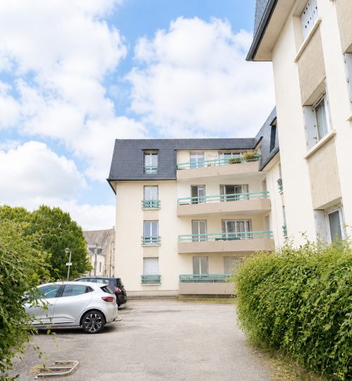 Appartement avec terrasse et parking privatif   Hyper centre de Bourges