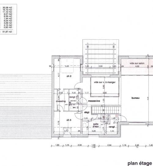 Maison d&rsquo;architecte avec piscine au bord d&rsquo;un bois classé