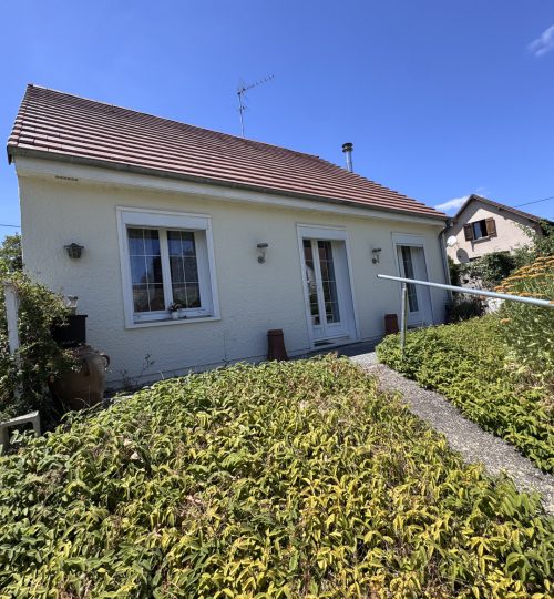 Maison de plain-pied avec sous-sol quartier Gionne avec agréable jardin