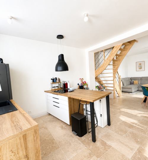 Exclusivité maison de ville rénovée avec cour privative et cave