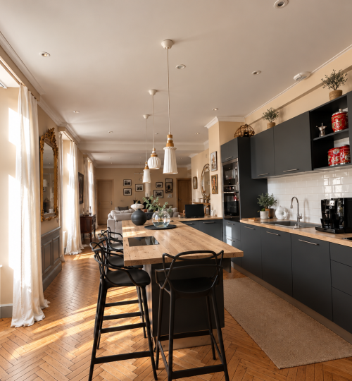 Exclusivité Spendide appartement de standing de type 4 dans résidence sécurisée située en  hyper Centre Ville